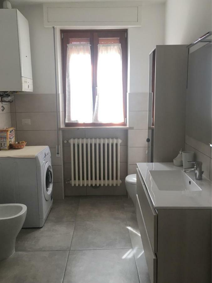 Ferienwohnung Casa Leo Fossombrone Exterior foto